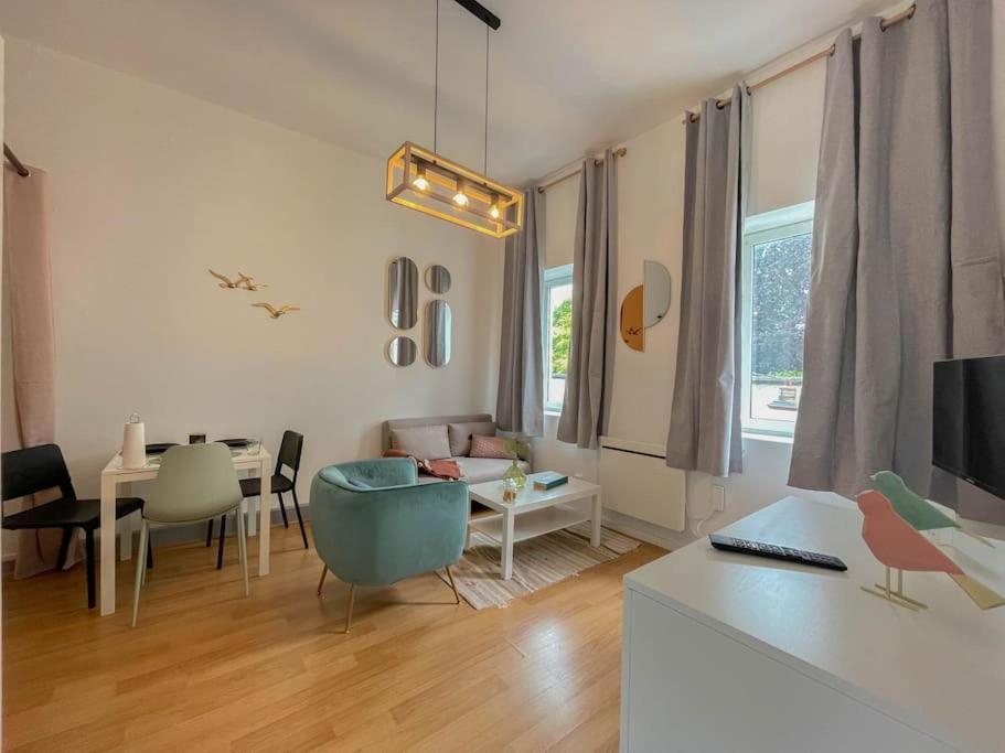 Apartamento Le Moineau -Poterne -Parking Gratuit -Calme-Centre Valenciennes Exterior foto